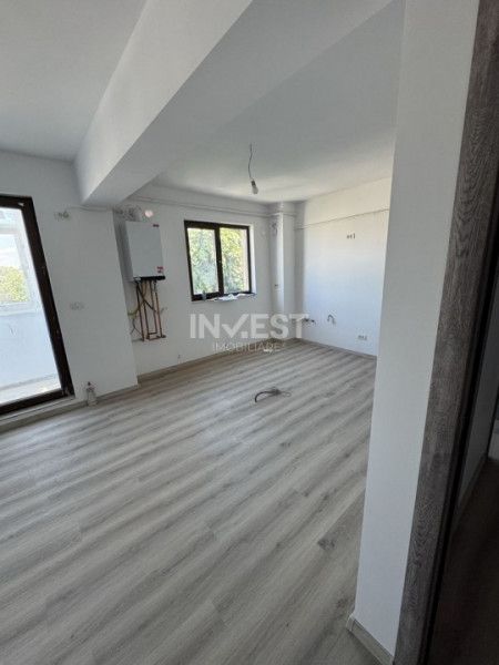 Apartament cu 4 camere decomandate- Zona Ateneu