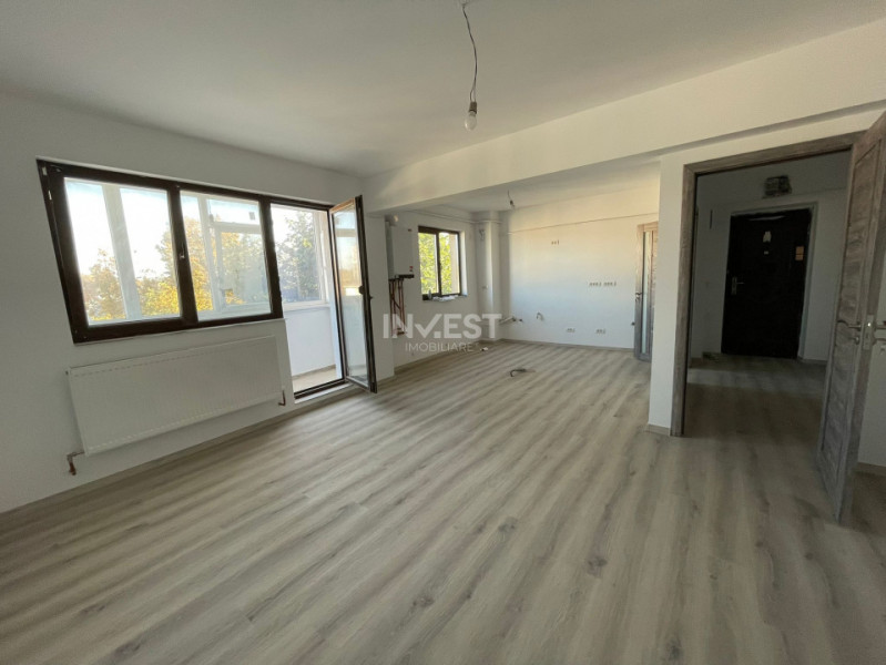 Apartament cu 4 camere decomandate- Zona Ateneu