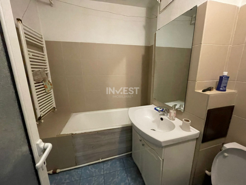 Apartament cu 3 camere Zona Tatarasi