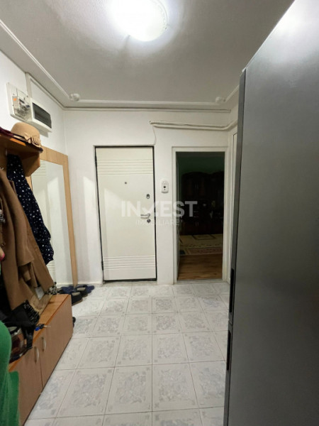 Apartament cu 3 camere Zona Tatarasi