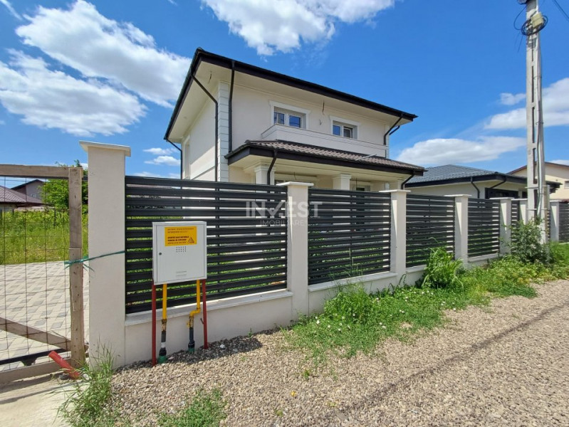 CASA DE VANZARE , FINALIZATA , 900m de  Family Market MIROSLAVA