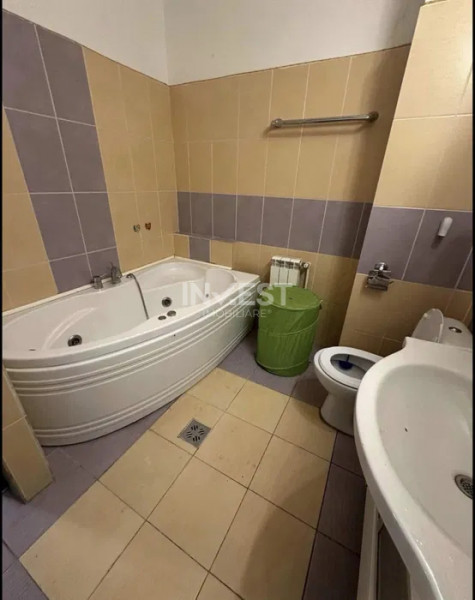 Apartament 3 camere - Tatarasi