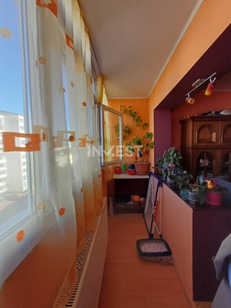 Ap 3 camere decomandat-Esplanada Alexandru Cel Bun-etaj intermediar