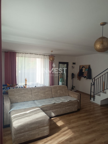 DUPLEX 4 CAMERE , COMPLET MOBILAT SI UTILAT, BECI 14 MP, CAPAT CUG