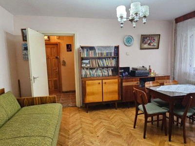 Apartament 2 camere-Podu Ros-Cantemir-etaj 2