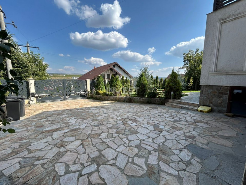 VILA CU 5 CAMERE, 150 MP UTILI, BECI, GARAJ, 717 MP TEREN, VISAN-BUCIUM