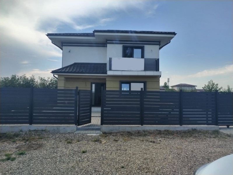 Casa 4 camere in zona Valea Adanca - Miroslava