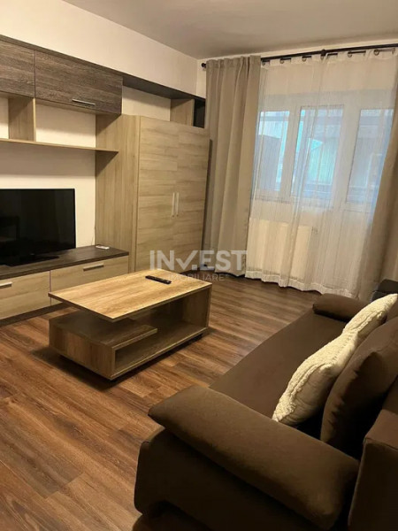 CENTRU CIVIC- apartament cu 2cam, etajul 1