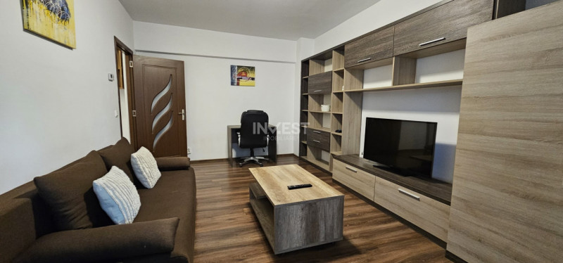 CENTRU CIVIC- apartament cu 2cam, etajul 1