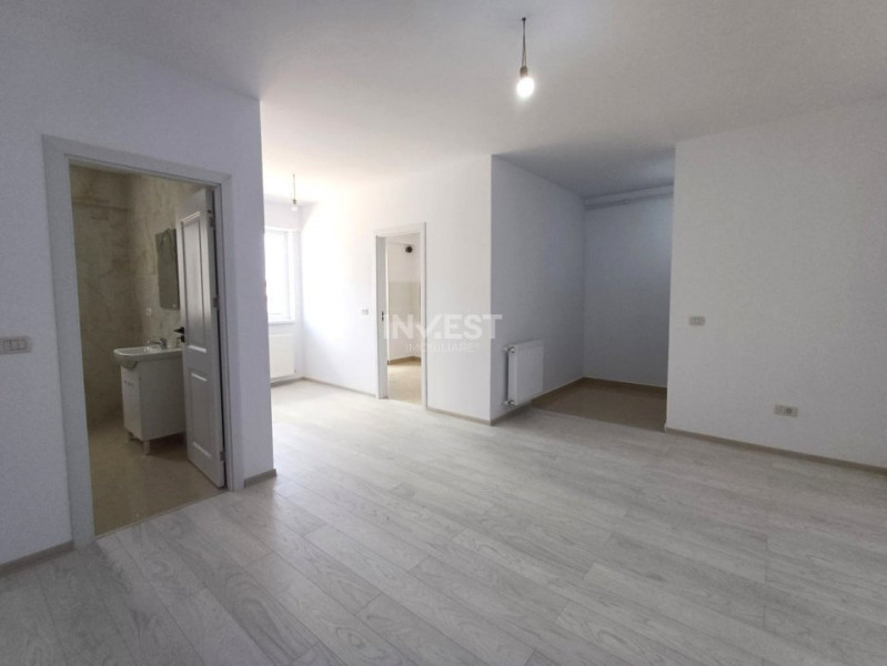 MUTARE IMEDIATA! 1 CAMERA DECOMANDAT