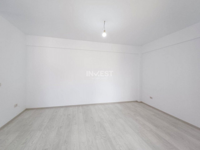 MUTARE IMEDIATA! 1 CAMERA DECOMANDAT