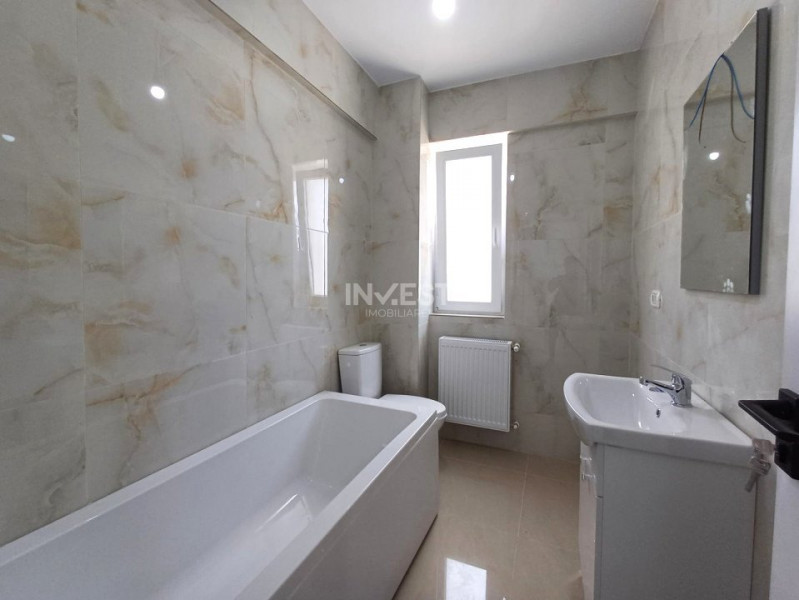 MUTARE IMEDIATA! 1 CAMERA DECOMANDAT