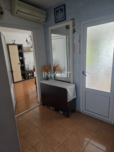 Apartament 3 camere-Ultracentral-Podul de Fier-etaj intermediar