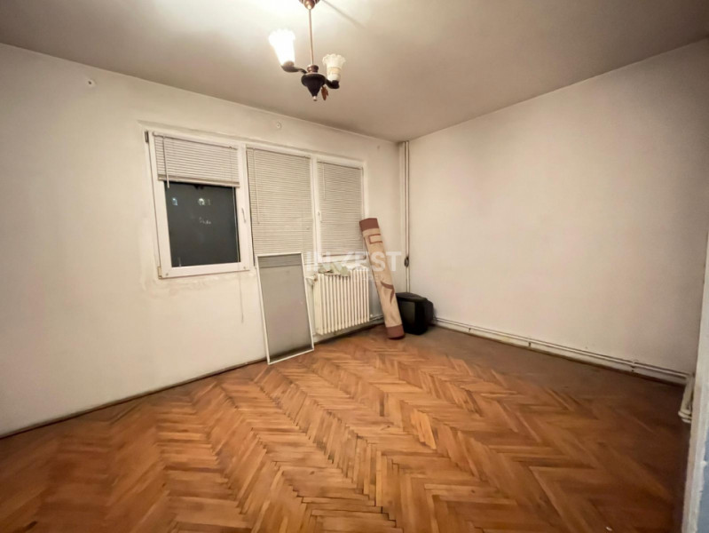 Apartament 3 camere-70mp-Podu ros-Palas Mall-etaj 2