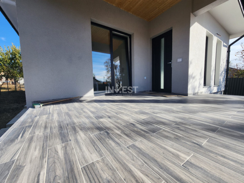 CASA INDIVIDUALA, 3 CAMERE, 550 MP TEREN, CIURBESTI