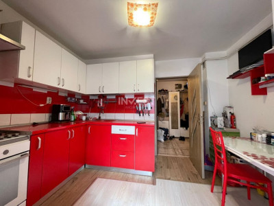 Apartament de vanzare, 3 camere, Etajul 1, zona Canta - Profi, Iasi