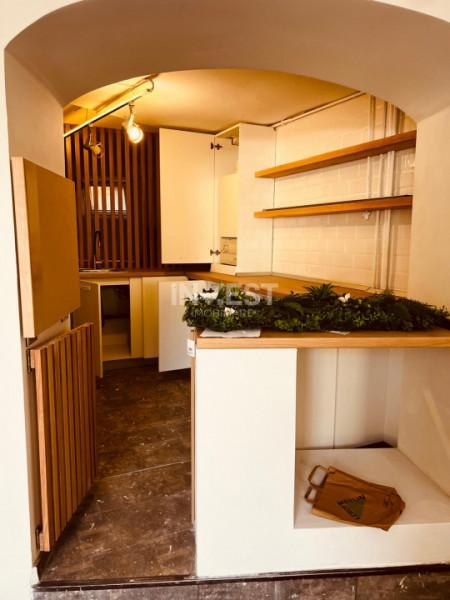 INCHIRIERE-SPATIU COMERCIAL-CENTRU