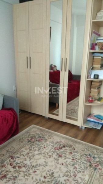 Apartament 2 cam. decomandat, et. 2, Str. Principala, CUG