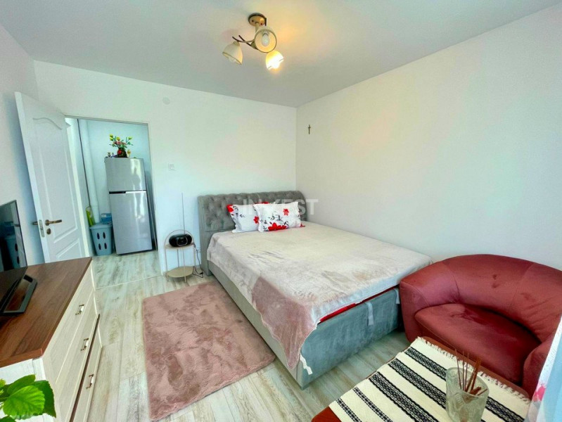 Apartament 3 camere decomandat-etaj intermediar-Tatarasi-Flux