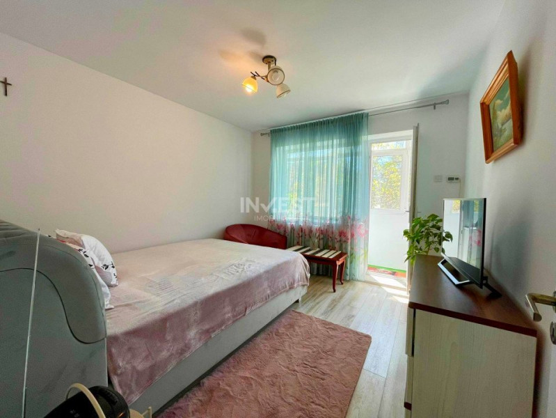 Apartament 3 camere decomandat-etaj intermediar-Tatarasi-Flux