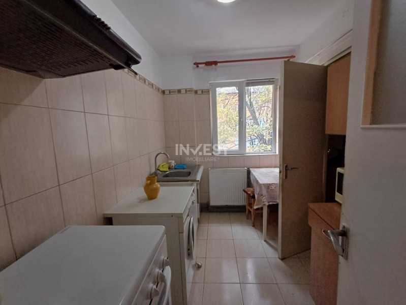 Apartament 3 camere- etaj intermediar- Tatarasi
