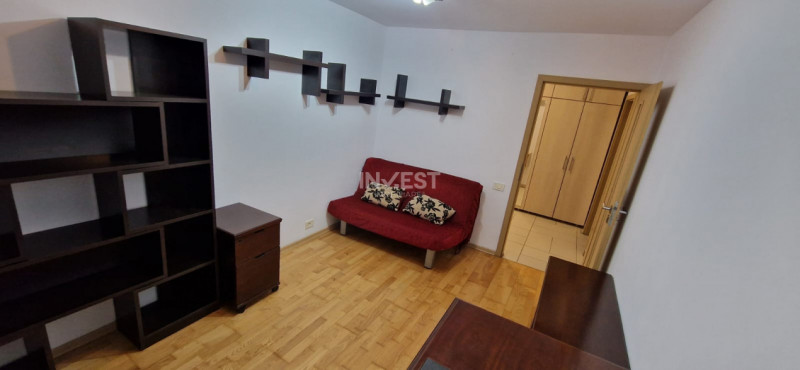 Apartament 4 camere-Podu Ros-Palas-91 mp