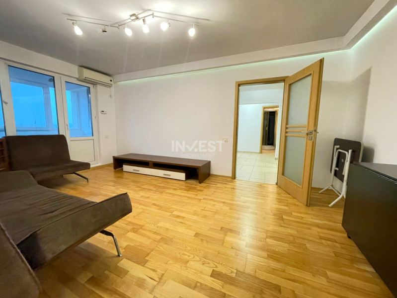 Apartament 4 camere-Podu Ros-Palas-91 mp