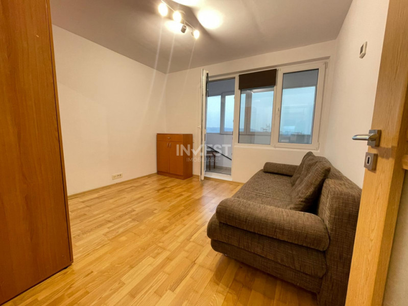 Apartament 4 camere-Podu Ros-Palas-91 mp