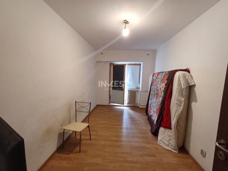 Apartament 4 camere si 2 bai, etaj 3, zona Garii - Fostul Billa 
