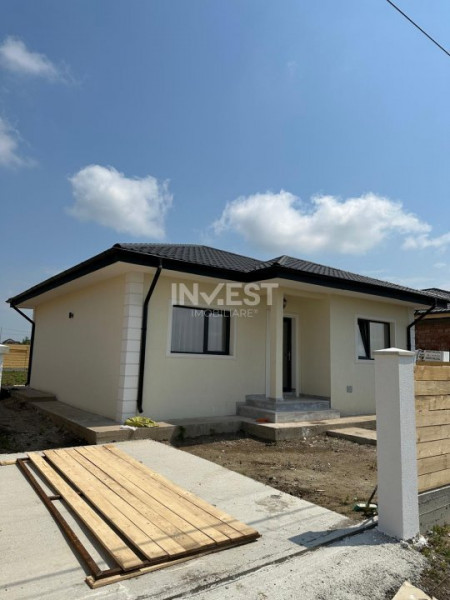 Casa cu 4 camere , Valea Ursului-Vorovesti , pozitie buna