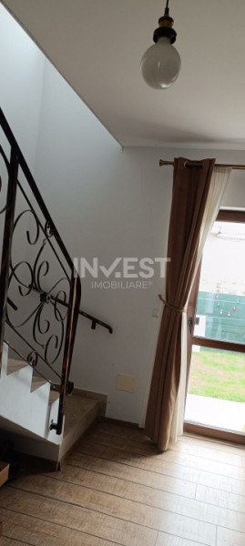 CASA CU 3 CAMERE, 2 bai  , VALEA LUPULUI-MALL MOLDOVA