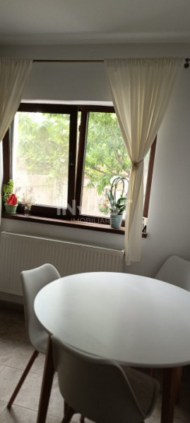 CASA CU 3 CAMERE, 2 bai  , VALEA LUPULUI-MALL MOLDOVA