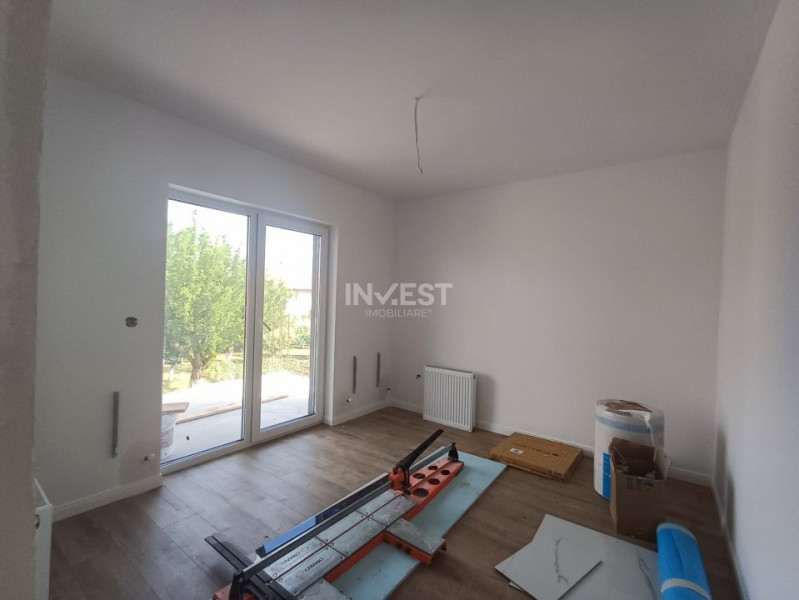 Casa cu 4 camere , priveliste panoramica Ciurbesti