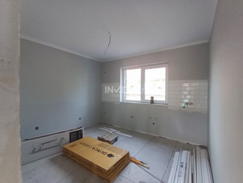 Casa cu 4 camere , priveliste panoramica Ciurbesti