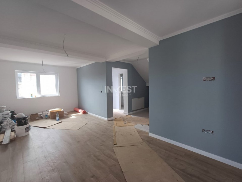 Casa cu 4 camere , priveliste panoramica Ciurbesti