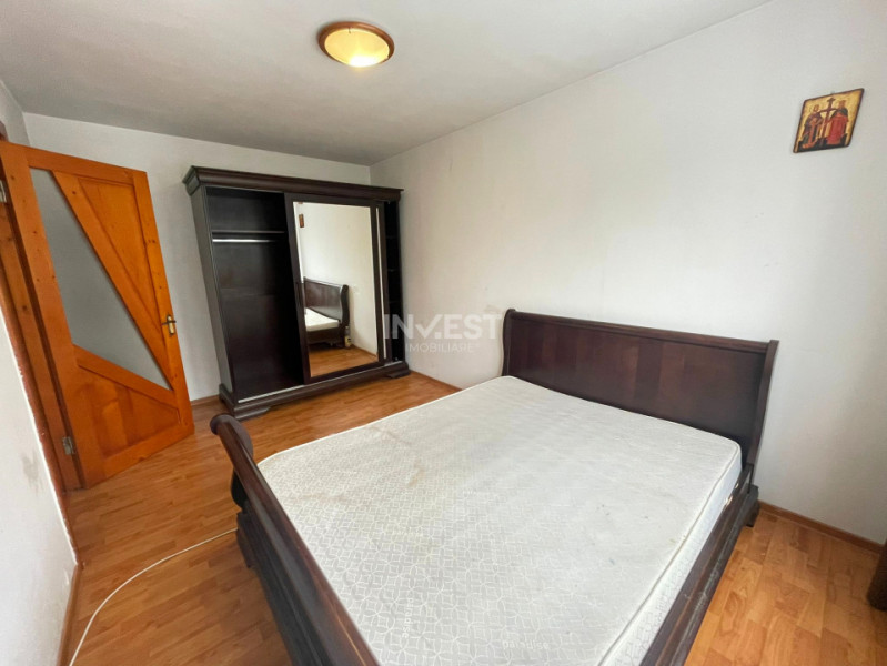 Apartament 2 camere-Pod de Piatra-etaj intermediar-bloc fara risc