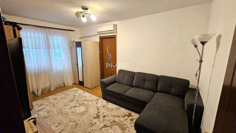APARTAMENT DE VANZARE-3 CAMERE-PIATA VOIEVOZILOR