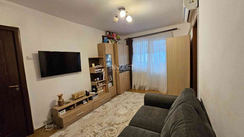 APARTAMENT DE VANZARE-3 CAMERE-PIATA VOIEVOZILOR