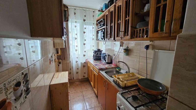 APARTAMENT DE VANZARE-3 CAMERE-PIATA VOIEVOZILOR