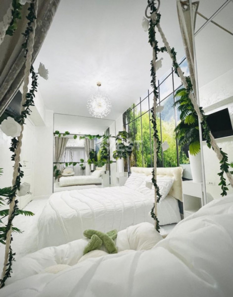 Apartament 3 camere- Bloc nou-etaj intermediar-zona Tatarasi