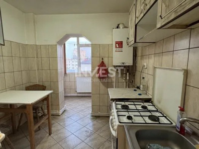 Apartament de vanzare, 3 camere, zona Pacurari - Toma Cozma, Iasi
