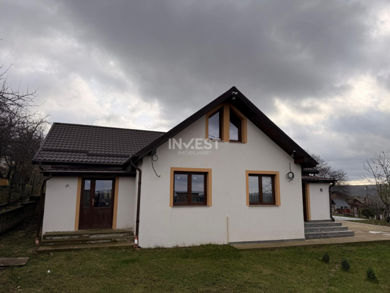 Casă tip duplex *3 camere/2 băi* Bucium-Vișani