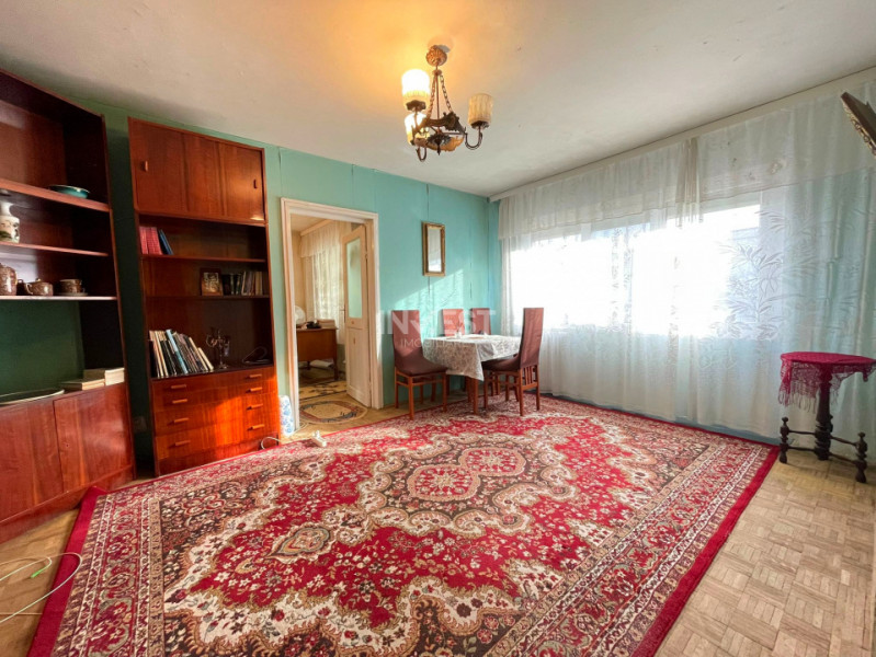 Apartament 2 camere-Podu Ros-etaj intermediar-bloc fara risc