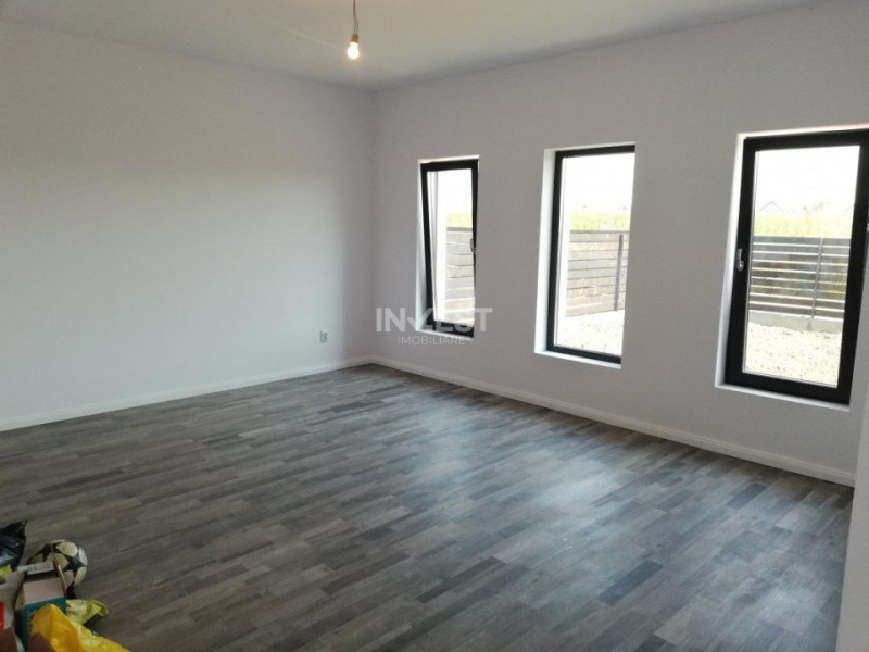 CASA INDIVIDUALA, 3 CAMERE,81 MP UTILI, 400MP TEREN, MIROSLAVA