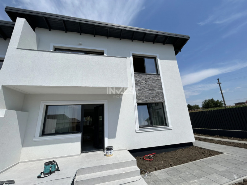 Casa de vanzare 3 camere, 2 bai. +45mp posibilitate Mansardare. Popas Pacurari