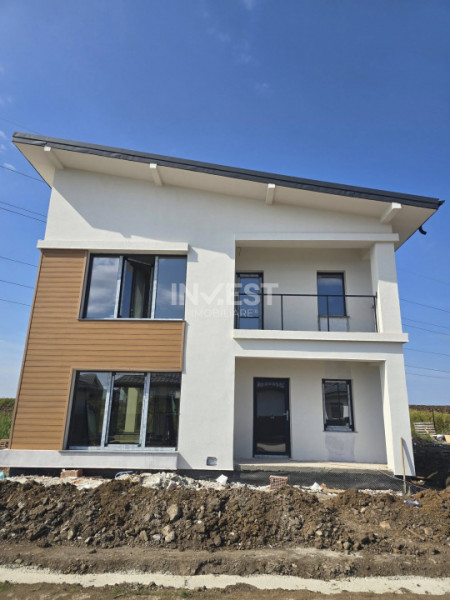 CARTIER PRIVAT, CASA 4 CAMERE, 2 BAI, MIROSLAVA , PLACA DE BETON PESTE ETAJ