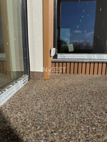 CARTIER PRIVAT, CASA 4 CAMERE, 2 BAI, MIROSLAVA , PLACA DE BETON PESTE ETAJ