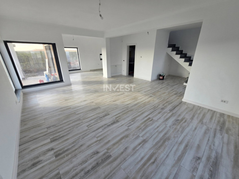 CARTIER PRIVAT, CASA 4 CAMERE, 2 BAI, MIROSLAVA , PLACA DE BETON PESTE ETAJ