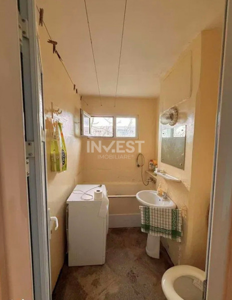 Apartament 2 camere-Podul de Piatra-etaj intermediar-fara risc