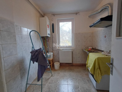 Apartament cu 2 camere-Etaj intermediar-Tudor Vladimirescu